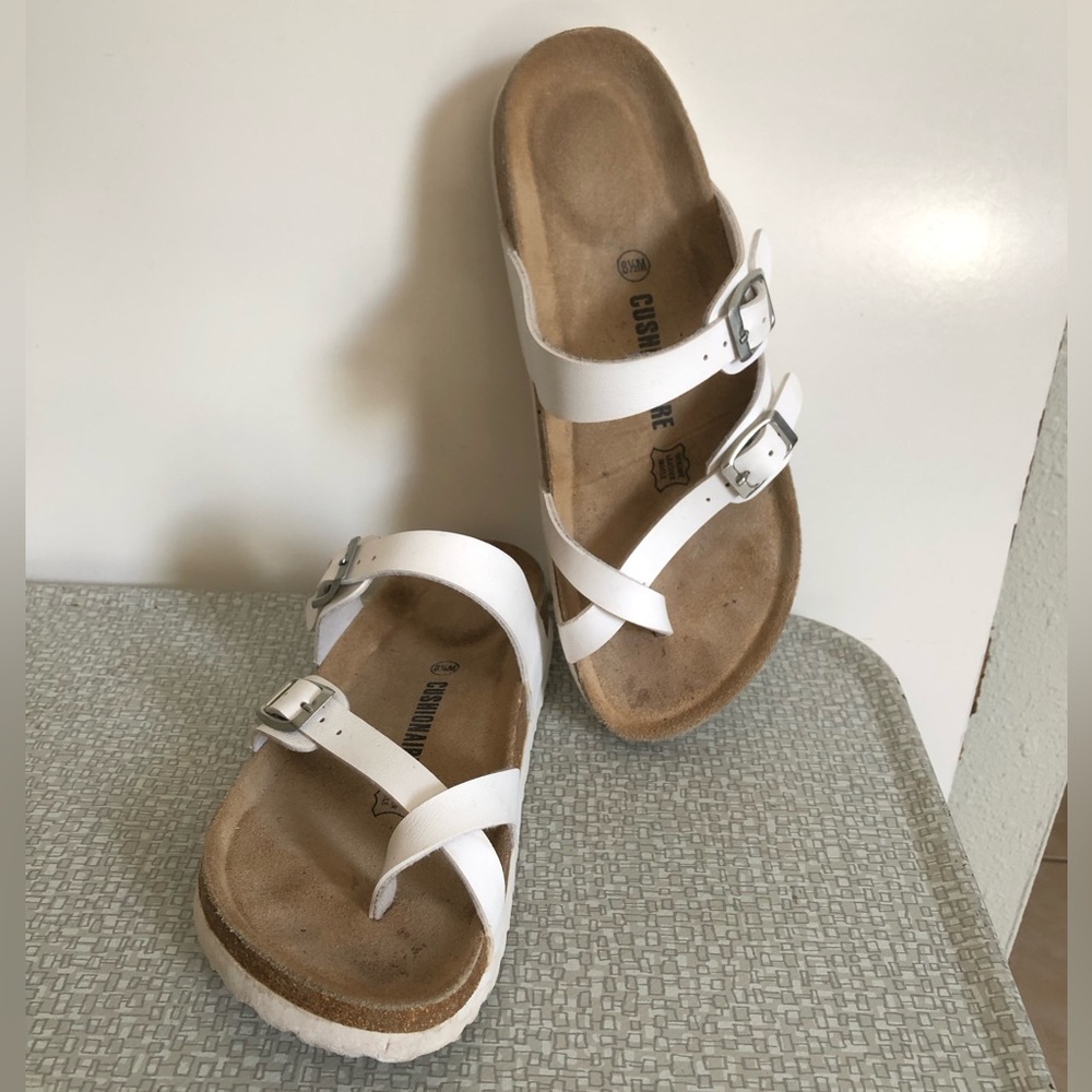 CUSHIONAIRE LUNA SLIDE SANDALS White Cork Footbed Classic Comfort, Size 8.5
